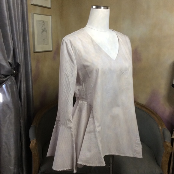 NWT Romeo & Juliet Couture flare blouse, size L - Picture 2 of 8